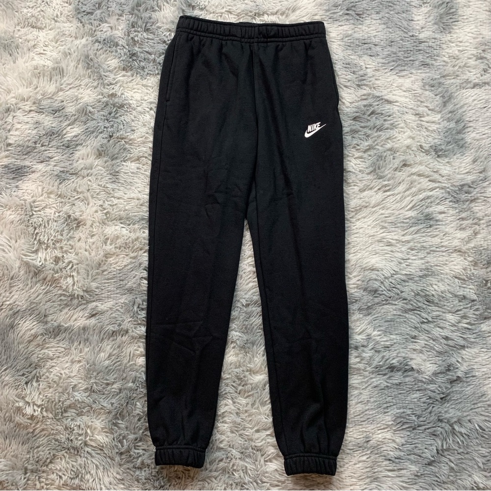 Nike Sportswear Club Fleece Standard Fit Trousers Sweatpants